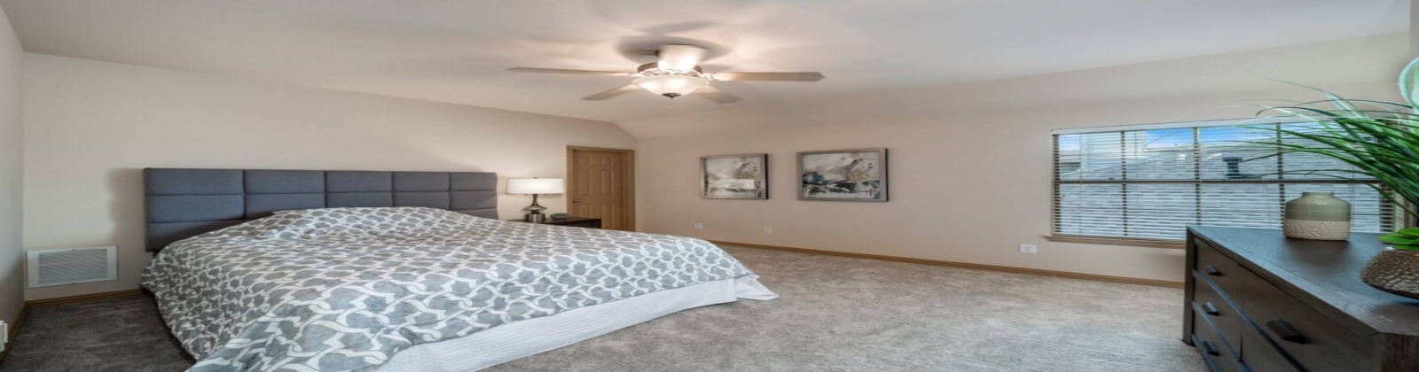 Fully furnished, executive rental with pool in North Dallas, easy access to DFW