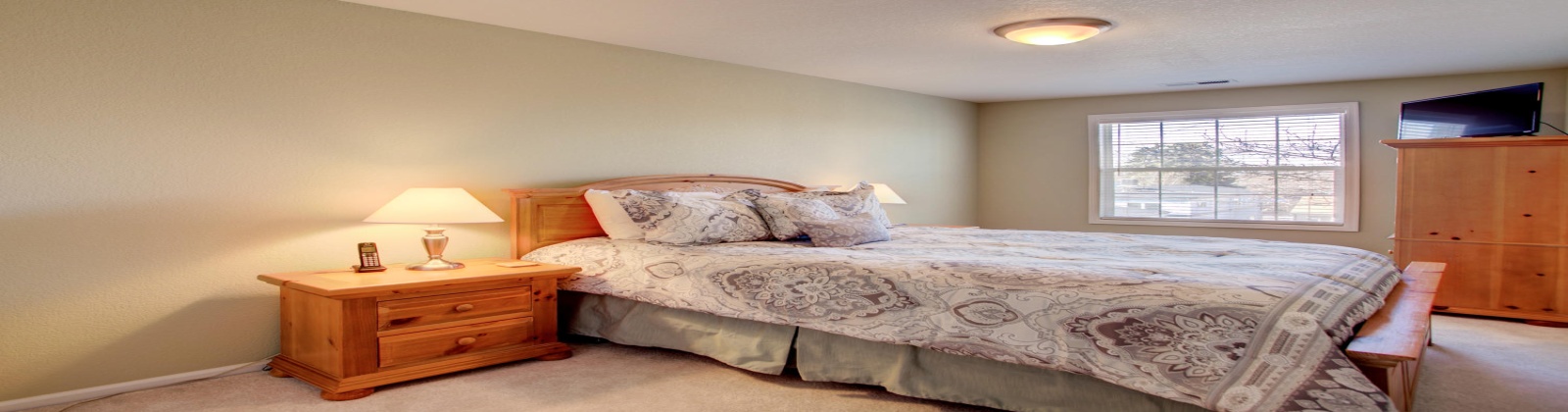 2145 S. Grant, Denver, Colorado, United States 80210, 3 Bedrooms Bedrooms, ,3.5 BathroomsBathrooms,Townhome,Furnished,S. Grant,1110