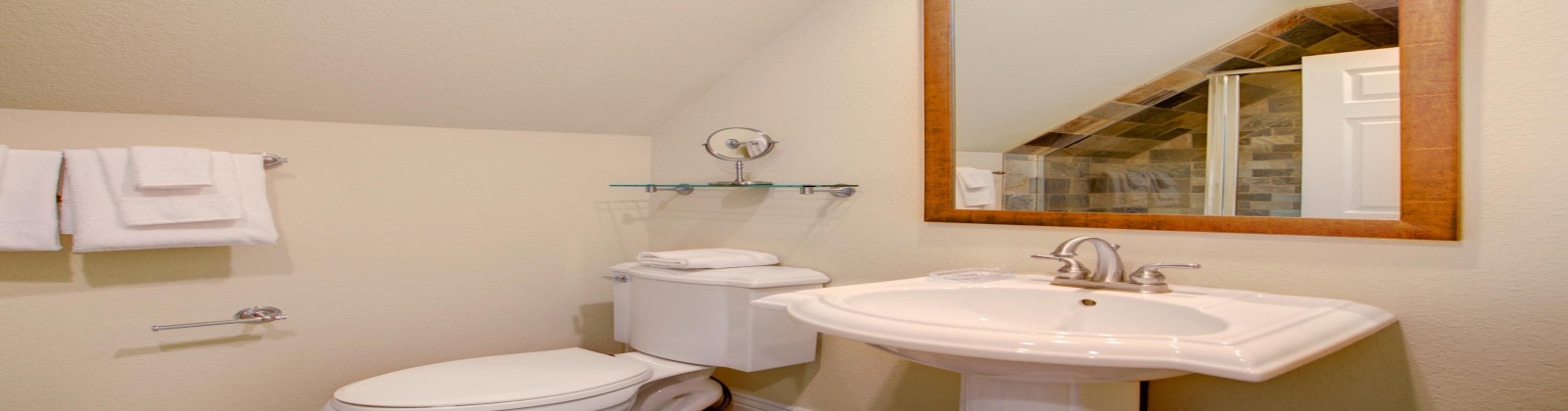 2145 S. Grant, Denver, Colorado, United States 80210, 3 Bedrooms Bedrooms, ,3.5 BathroomsBathrooms,Townhome,Furnished,S. Grant,1110