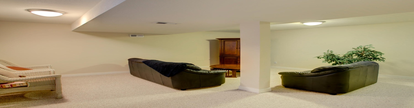 2145 S. Grant, Denver, Colorado, United States 80210, 3 Bedrooms Bedrooms, ,3.5 BathroomsBathrooms,Townhome,Furnished,S. Grant,1110