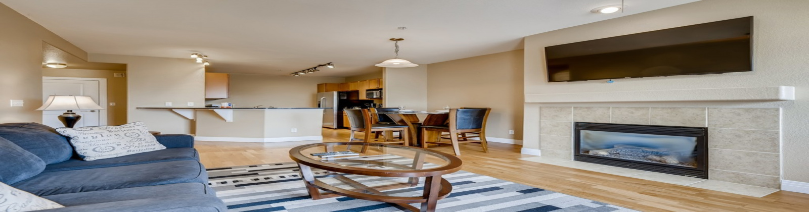 1 Bedroom/1 Bath 5th floor condo at Dry Creek Crossing Condominiums.  Features fireplace, granite countertops, stainless steel appliances, large balcony, desk, large walk-in closet, elevator access, and 1 attach heated garage parking space.  Convenient additional and visitor parking.  Beautiful mountain views!

Amenities include: business center, pool table, and card tables.  The 4000 sq. ft. clubhouse includes a 24-Hour fitness center with free weights, cardio machines, and circuit-training equipment. Condo and townhome residents also have access to a meeting room, heated community pool, spa, and entertainment/lounge area on the clubhouse\'s outdoor terrace.

A block from Light Rail Station, minutes from Park Meadows Mall, and just a quarter mile east of I-25. An impressive variety of shopping, dining, and entertainment is just minutes from your door step!  All in the heart of DTC!

 