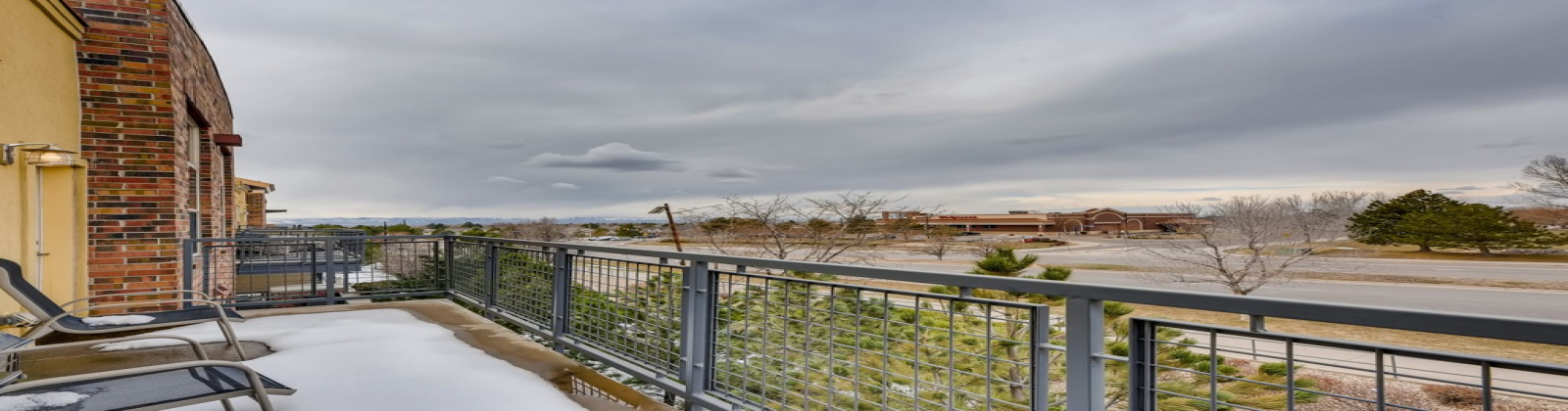 1 Bedroom/1 Bath 5th floor condo at Dry Creek Crossing Condominiums.  Features fireplace, granite countertops, stainless steel appliances, large balcony, desk, large walk-in closet, elevator access, and 1 attach heated garage parking space.  Convenient additional and visitor parking.  Beautiful mountain views!

Amenities include: business center, pool table, and card tables.  The 4000 sq. ft. clubhouse includes a 24-Hour fitness center with free weights, cardio machines, and circuit-training equipment. Condo and townhome residents also have access to a meeting room, heated community pool, spa, and entertainment/lounge area on the clubhouse\'s outdoor terrace.

A block from Light Rail Station, minutes from Park Meadows Mall, and just a quarter mile east of I-25. An impressive variety of shopping, dining, and entertainment is just minutes from your door step!  All in the heart of DTC!

 