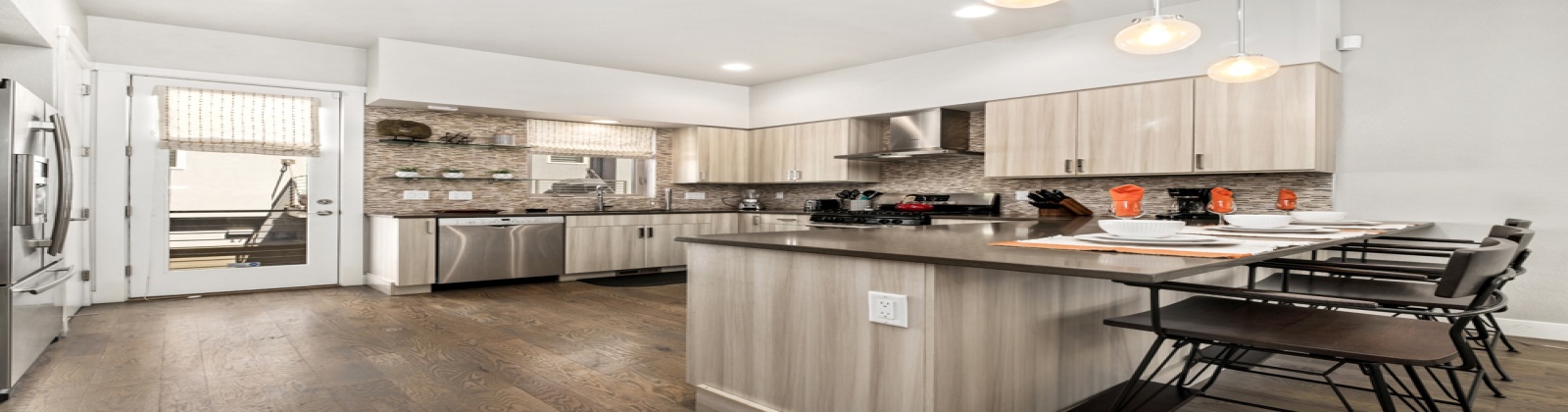 3 Bedroom/3.5 Bathroom property is located just steps away from the hustle and bustle of Downtown Denver.  Features stainless steel appliances, breakfast bar, high end/leather furnishings, fireplace, desk, private balcony, private rooftop deck, and 2-car attached garage.

Property is within walking distance to the Denver Art Museum, Clyfford Still Museum, numerous restaurants, cafes, and shops.  There are multiple yoga studios and fitness centers in the area as well.