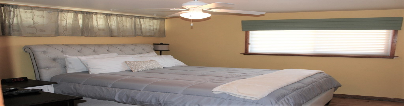 3 Bedroom 3 Bathroom property has amazing views of downtown Denver and is a stone\'s throw away from 6th Avenue. Hardwood floors are featured throughout the main floor, along with granite countertops, stainless steel appliances, enclosed office space, floor-to-ceiling windows, private outdoor space, raised deck, and 2-car detached garage.