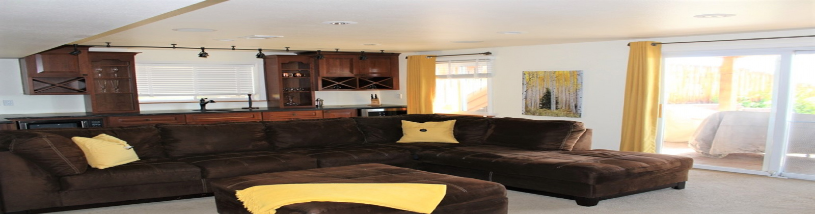 3 Bedroom 3 Bathroom property has amazing views of downtown Denver and is a stone\'s throw away from 6th Avenue. Hardwood floors are featured throughout the main floor, along with granite countertops, stainless steel appliances, enclosed office space, floor-to-ceiling windows, private outdoor space, raised deck, and 2-car detached garage.