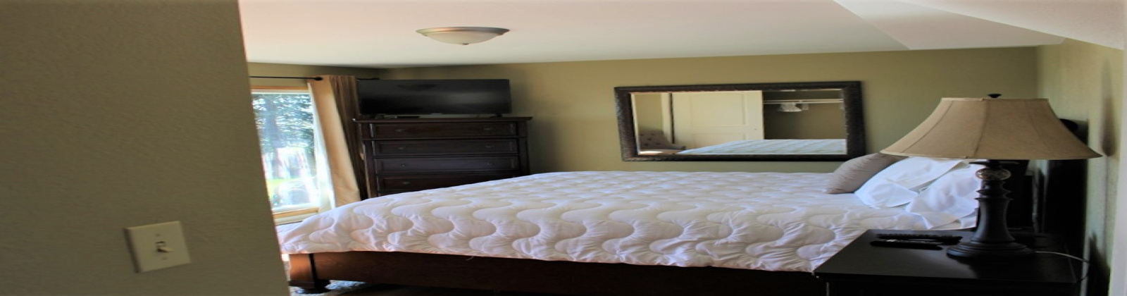 3 Bedroom 3 Bathroom property has amazing views of downtown Denver and is a stone\'s throw away from 6th Avenue. Hardwood floors are featured throughout the main floor, along with granite countertops, stainless steel appliances, enclosed office space, floor-to-ceiling windows, private outdoor space, raised deck, and 2-car detached garage.