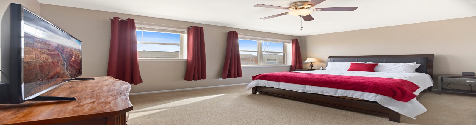 Clean and tastefully decorated 1 Bedroom/2.5 Bath 3-level townhome in Olde Arvada. Features a 2-car attached garage with tandem parking, fireplace, balcony, walk-in closet, and an office area with a desk. The washer and dryer are on the 3rd level.

The Water Tower Village community has a pool, hot tub, and gym.

Water Town Village is located close to RTD light rail, adjacent to Old Town Arvada and shopping center to its south. This area offers restaurants, shopping, specialty shopping, coffee shops, pizza parlors