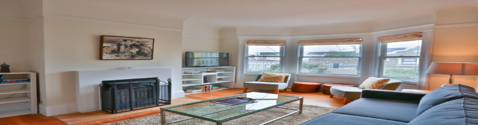 2 Bedroom and 2 Bathroom flat in Noe Valley. Features: elegant textured moldings reminiscent of turn-of-the century design, work desk, pull-out sofa, mirrored closets, walk-in closets, stool seating at the kitchen island, clawfoot bathtub, large outdoor wooden deck with views, and view of the Twin Peaks mountain to the west. This is an upper floor unit. There is no assigned parking with the property, but street parking is not difficult as there are no time restrictions.

Short walk to the vibrant commercial corridor of 24th Street featuring a Whole Foods market, boutiques, bars, Starbucks and Zagat rated restaurants. Corporate shuttles are within walking distance.