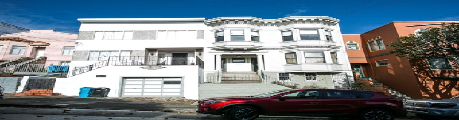 2 Bedroom and 2 Bathroom flat in Noe Valley. Features: elegant textured moldings reminiscent of turn-of-the century design, work desk, pull-out sofa, mirrored closets, walk-in closets, stool seating at the kitchen island, clawfoot bathtub, large outdoor wooden deck with views, and view of the Twin Peaks mountain to the west. This is an upper floor unit. There is no assigned parking with the property, but street parking is not difficult as there are no time restrictions.

Short walk to the vibrant commercial corridor of 24th Street featuring a Whole Foods market, boutiques, bars, Starbucks and Zagat rated restaurants. Corporate shuttles are within walking distance.