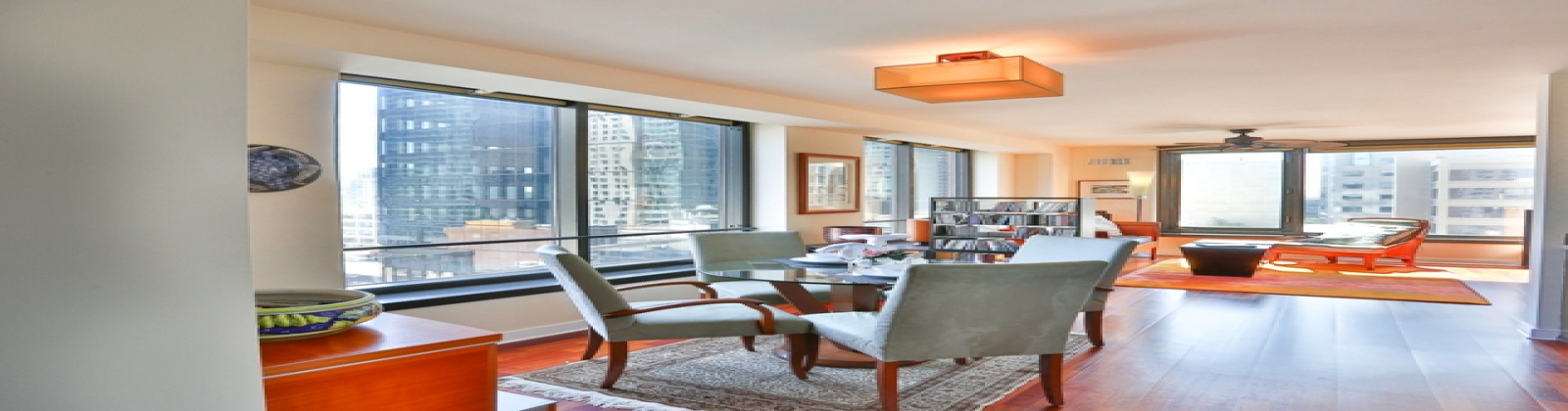 2 Bedroom/2 Bathroom condo at New Montgomery! Features: stainless steel appliances, granite counters, ceiling fan, desk, cherry wood floors, marble tiling, state-of-the art A/V system with surround sound, master with custom built-Italian queen bed and side tables, ensuite bath, walk-in closets, and twin bed that converts into sofa.

Amenities include: 24-hour attendant, bike parking, and roof deck with BBQ, gas fire pit and panoramic city views.

With a 94 Walk Score, this location offers easy access to FiDi, Union Square, the Embarcadero as well as San Francisco\'s world-class sports arenas.
No parking.