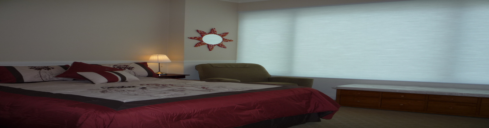 Large 2 Bedroom/1 Bathroom condo located near the Embarcadero and is in walking distance to the Financial District. Features: open galley kitchen, stainless steel appliances, mirrored closet doors, landscaped courtyard, and open-air patio. Second bedroom has access to outdoor patio through a sliding glass door.

Amenities include: fitness center, hot tub, sauna room, and a 24-hour security desk. One parking space in the building garage is included. The washer and dryer are in the common hallway on the same floor.

WalkScore.com calls this area of San Francisco a Walker\'s Paradise as all of your daily errands do not require a car. Fisherman\'s Wharf and many restaurants are within walking distance. In addition, public transportation is very close and can get you to the Financial District with ease!