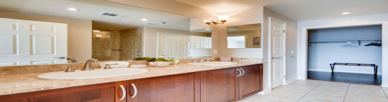 Las Vegas, Nevada, 2 Bedrooms Bedrooms, ,1.75 BathroomsBathrooms,Apartment,Furnished,The Ogden,Las Vegas ,12,1327 Las Vegas, Nevada, 2 Bedrooms Bedrooms, ,1.75 BathroomsBathrooms,Apartment,Furnished,The Ogden,Las Vegas ,12,1327