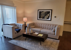 St. Louis, Missouri, 2 Bedrooms Bedrooms, ,2 BathroomsBathrooms,Apartment,Furnished,Vanguard Heights,Old Olive,1370