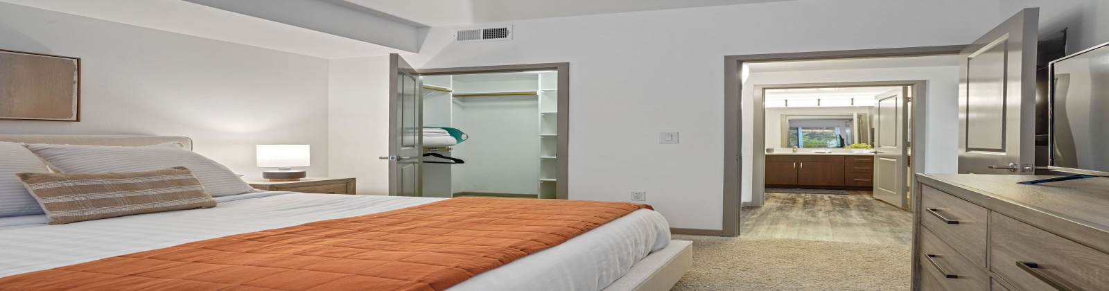 Sacramento, California, ,1 BathroomBathrooms,Apartment,Furnished,LINQ Midtown,S,2,1375