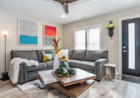 3812 Burt, Raleigh, North Carolina, United States 27606, 2 Bedrooms Bedrooms, ,1.5 BathroomsBathrooms,Townhome,Furnished,Burt ,1379